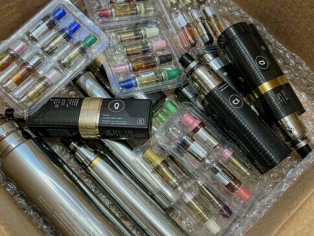 Shipping Guide for Kafficarat e-liquid — premium tier