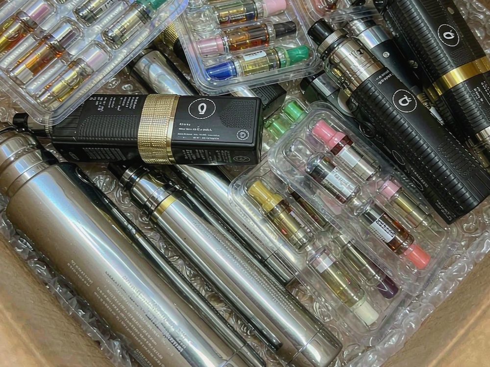 Warehouse Options for Kafficarat hardware — no minimum MOQ