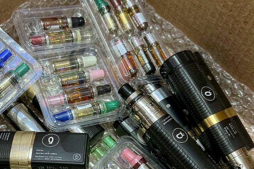 Warehouse Options for Kafficarat pods — Middle East